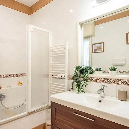 Apartman Scoperta Del Vomero *